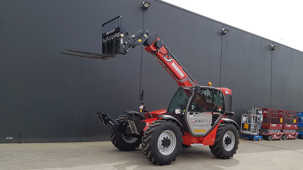 Telehandler 3 tonne with Stabilisers